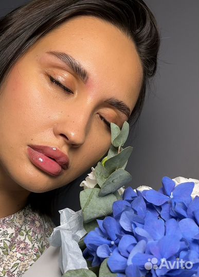 Ламинирование / окрашивание и коррекция бровей