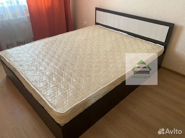 Кровать двухспальная