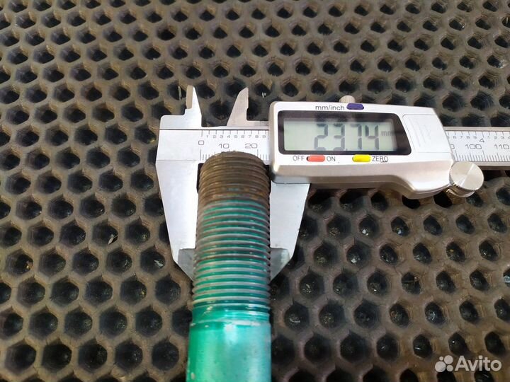 Болт рессоры передней Man TGX