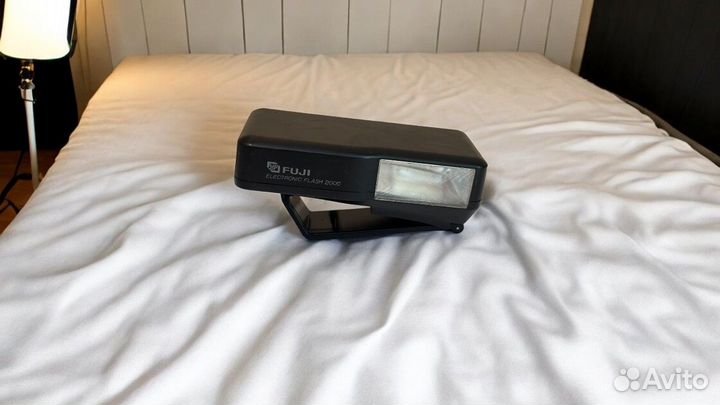 Вспышка Fuji Electronic flash 2000