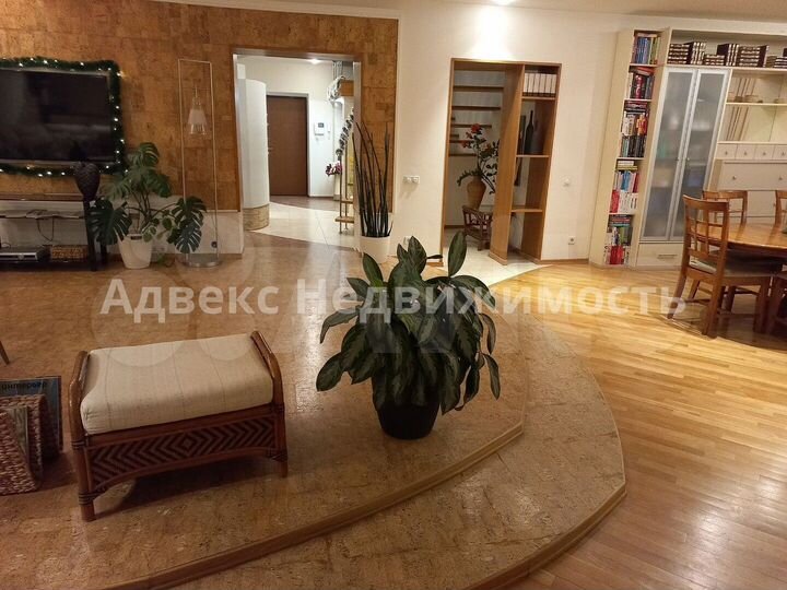 4-к. квартира, 185,3 м², 9/10 эт.