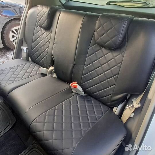 Чехлы Toyota Vitz 90/92