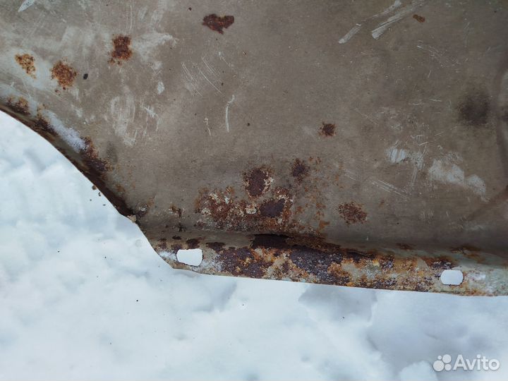 Крыло левое на газель