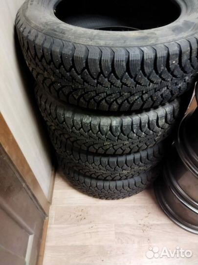 Nokian Tyres Hakkapeliitta 1 235/60 R18 107B