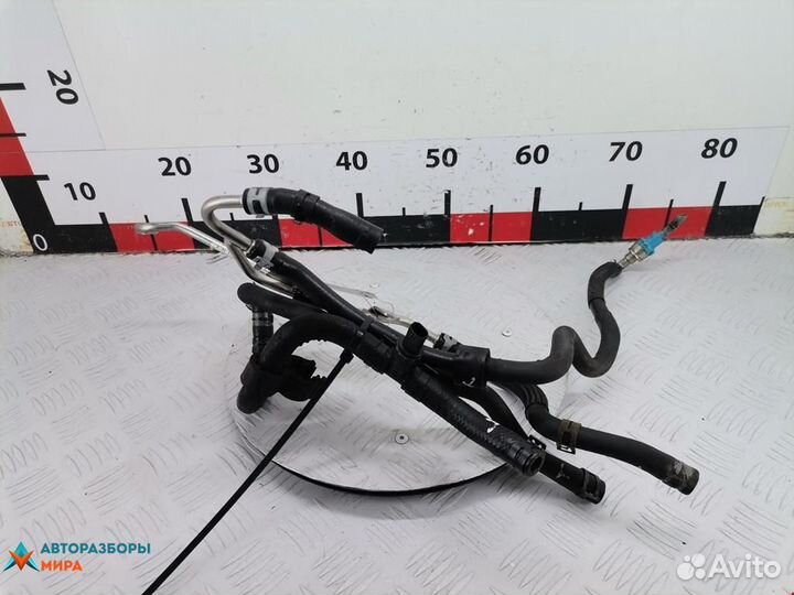 Трубка топливная Volkswagen Passat B7 2011