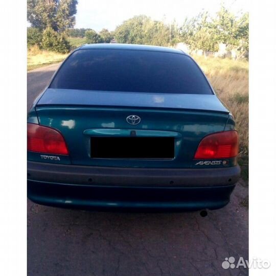 Спойлер Toyota Avensis T220