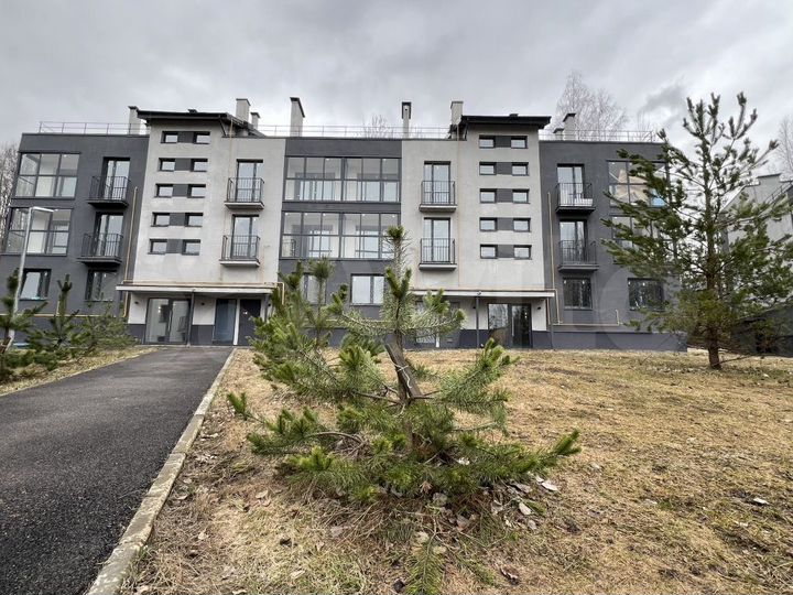 2-к. квартира, 68 м², 1/3 эт.