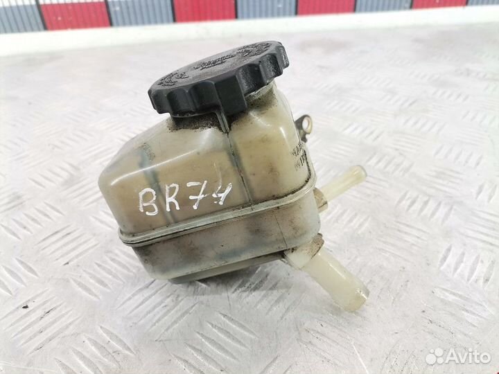 Бачок гидроусилителя Toyota Avensis (T220) рест