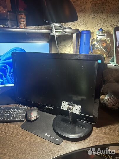 Монитор Philips 23