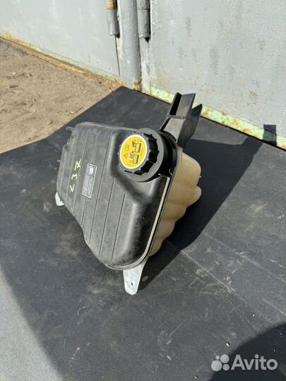 Бачок расширительный Jaguar XJ X351