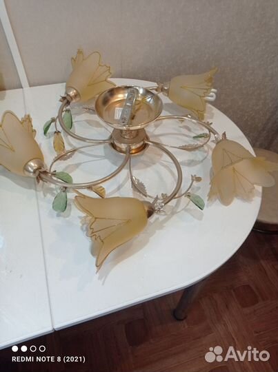 Люстра подвесная потолочная