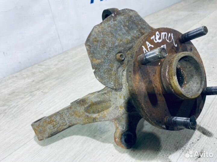 Кулак поворотный передний левый Chevrolet Lacetti