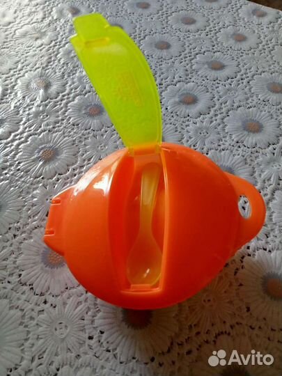 Игрушки пакетом и тарелочка для кормления