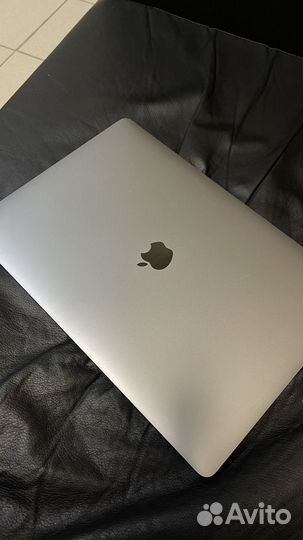 Macbook pro 15 2018 i9