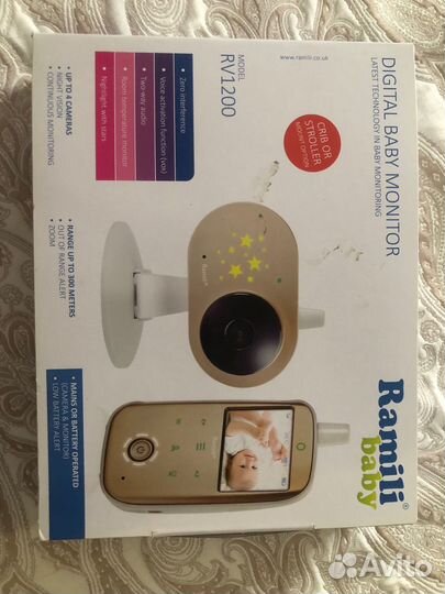 Детская кроватка с маятником