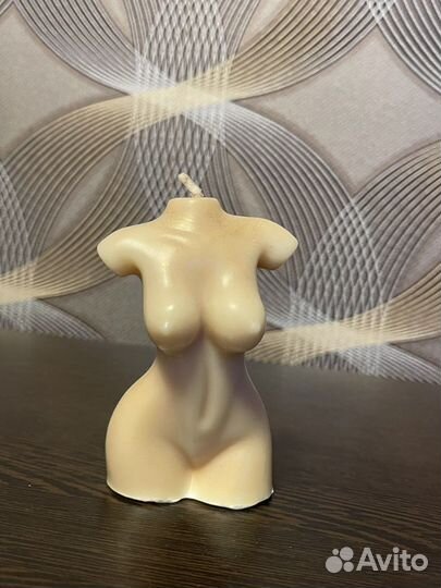 Свеча женское тело