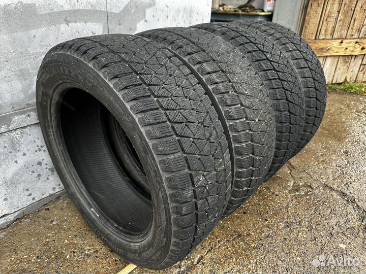 Bridgestone Blizzak DM-V2 225/55 R18 98T