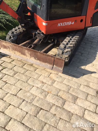 Аренда миниэкскаватора. Услуги мини-экскаватор