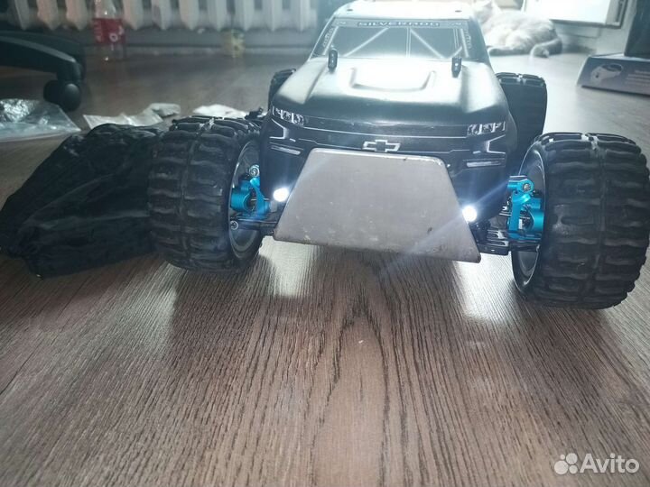 Hsp brontosaurus 1:10