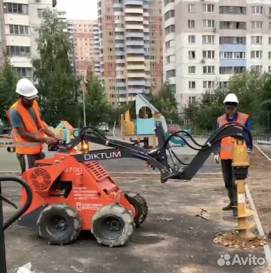 Ямобур Мини погрузчиком