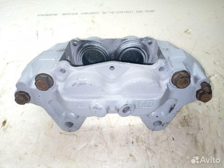 Суппорта передние Toyota Land Cruiser Prado 150