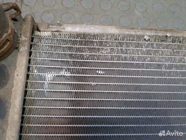 Радиатор охлаждения двигателя Jeep Grand Cherokee, 2005