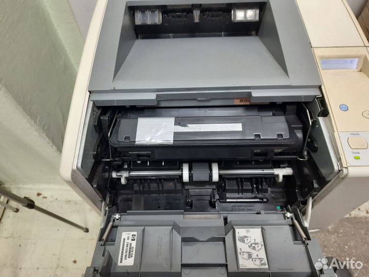 Принтер HP laserjet p3005d