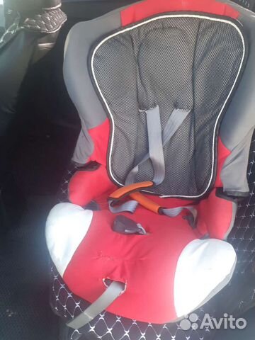 Детское сиденье в машину