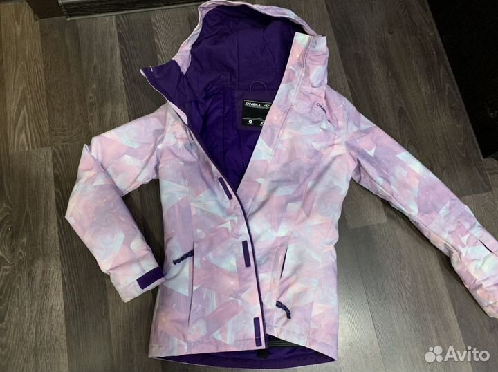 Горнолыжная/сноубордическая куртка