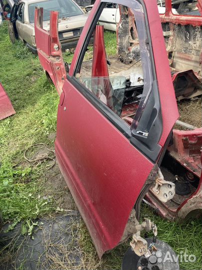 Nissan serena 23 двери