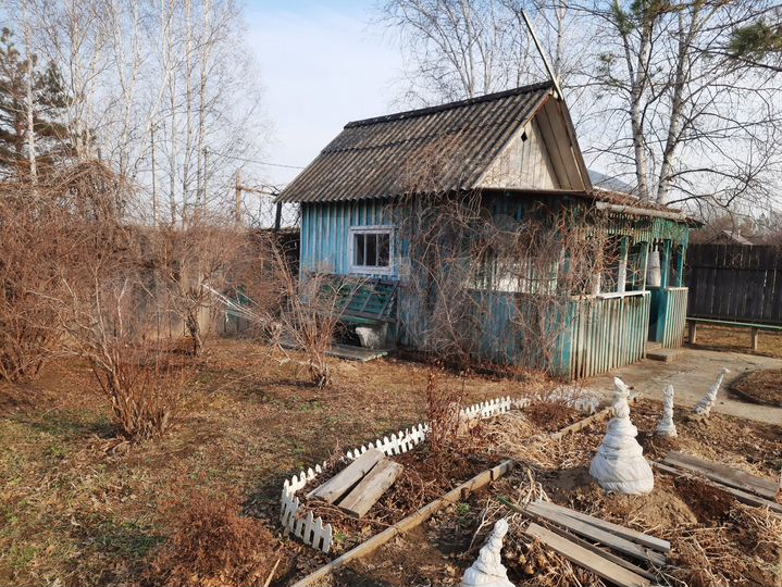 Дача 10 м² на участке 10 сот.