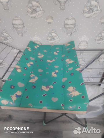 Пеленальная доска на кроватку