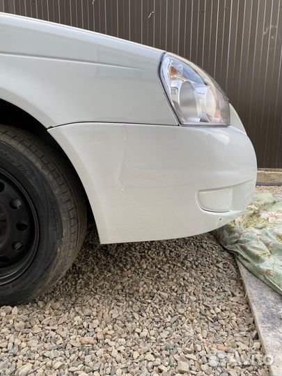 Передний бампер priora 2 белый