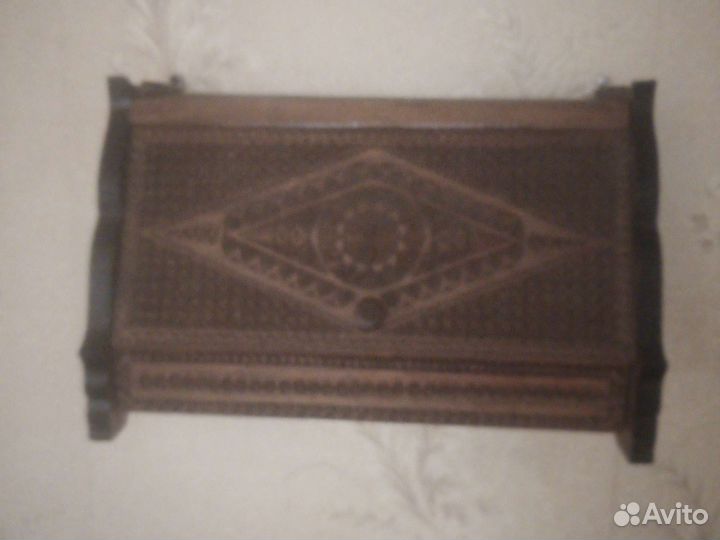 Хлебница деревянная резная, ручная работа
