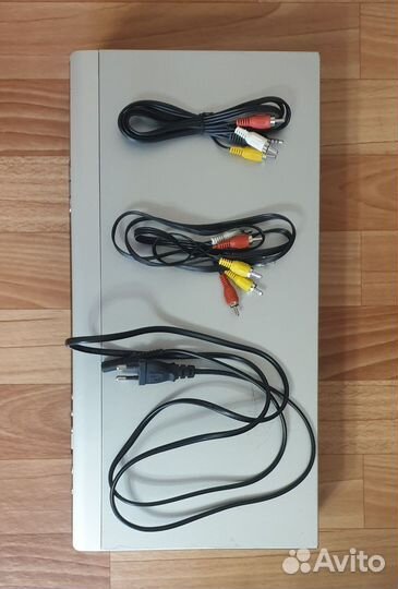 Видеомагнитофон Panasonic NV-HV 60