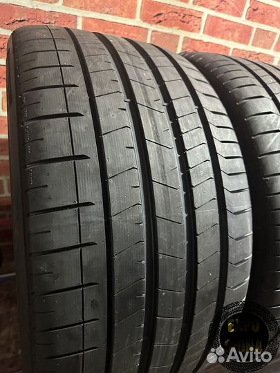 Pirelli P Zero PZ4 285/35 R23 и 325/30 R23