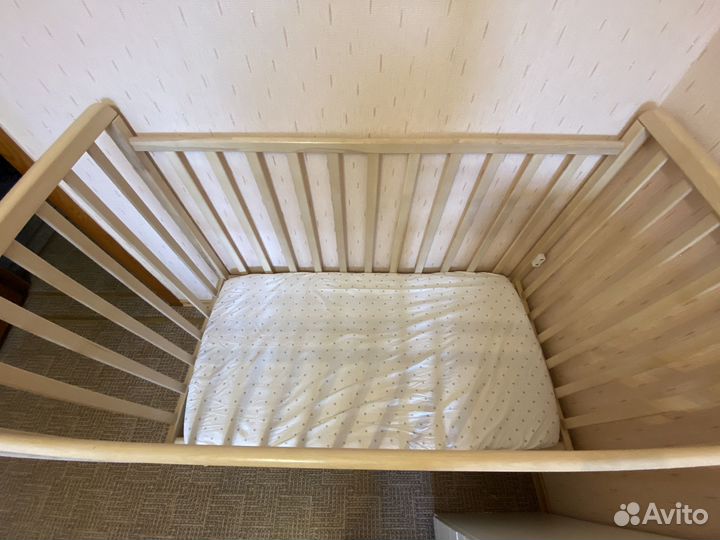 Кроватка детская