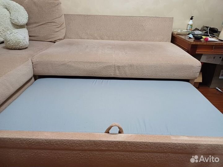 Продам угловой диван
