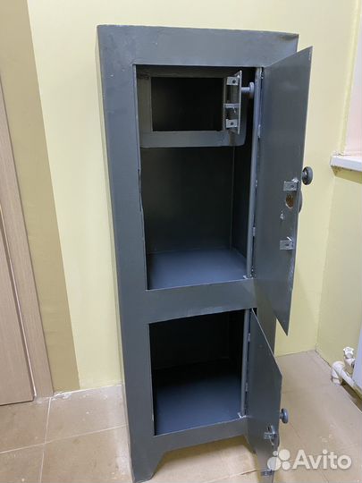 Сейф металлический советский