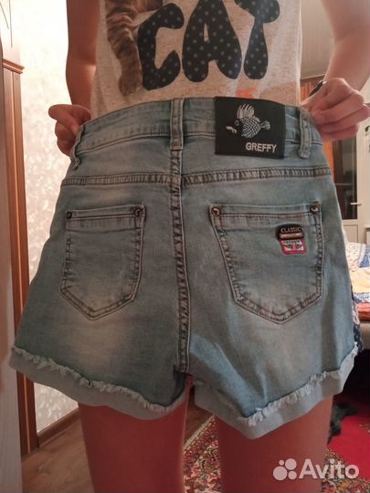 Джинсовые шорты