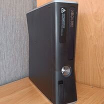 Xbox 360 slim 250gb freeboot