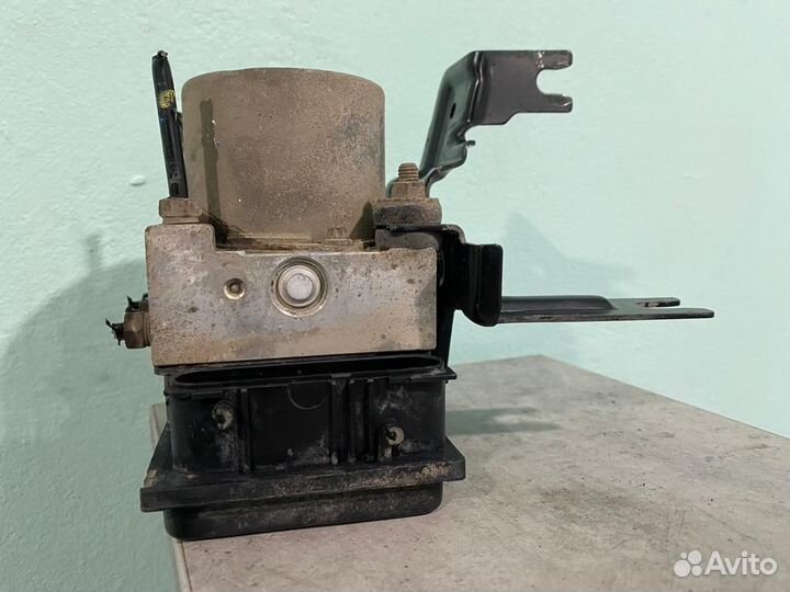 Блок абс Nissan tiida C11