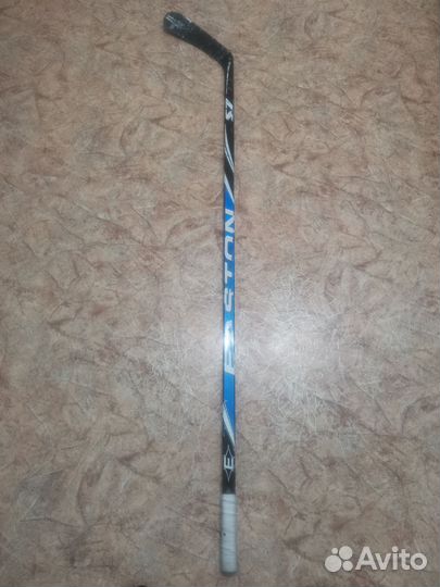 Клюшка хоккейная