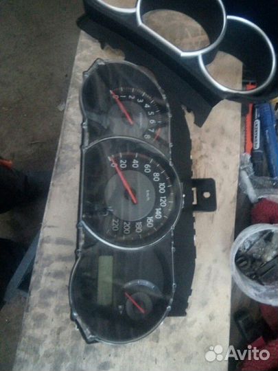 Щиток приборов Nissan Tiida 2004-2014