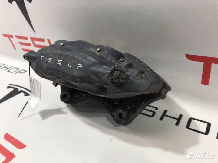 Суппорт тормозной задний правый Tesla Model S 2015