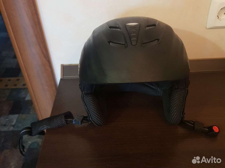 Горнолыжный шлем Uvex