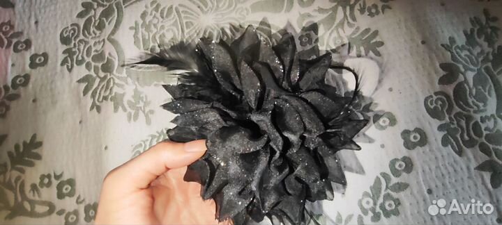 Брошь цветок из ткани