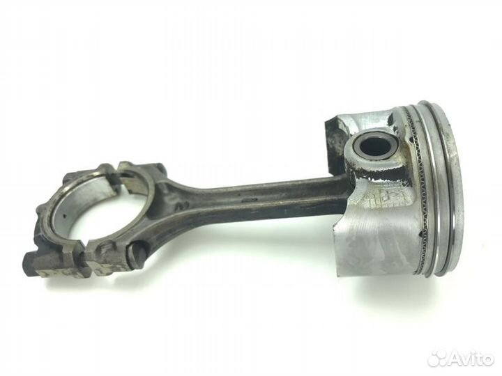 Поршень с шатуном Mitsubishi Colt 4G15