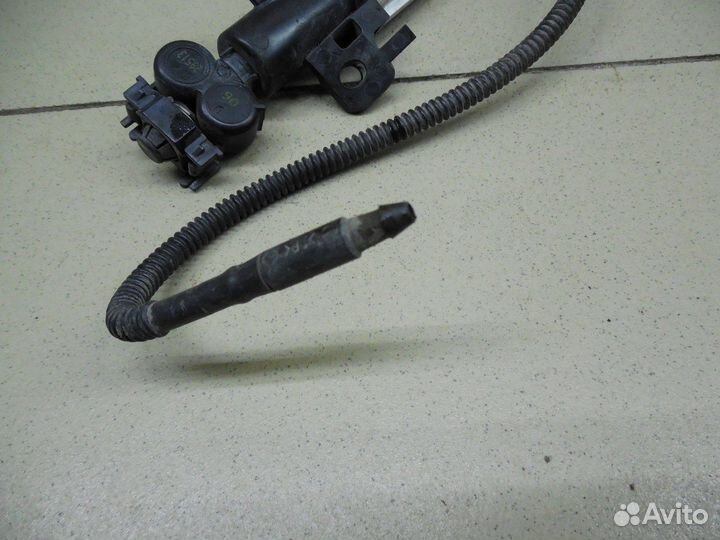 Форсунка омывателя фары 408 2012