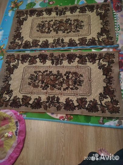 Ковер 2 штуки маленькие легкие 79*147